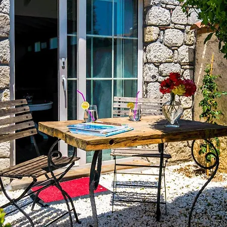 Sultan Butik ℳℛ Luxury Concept بيت ضيافة