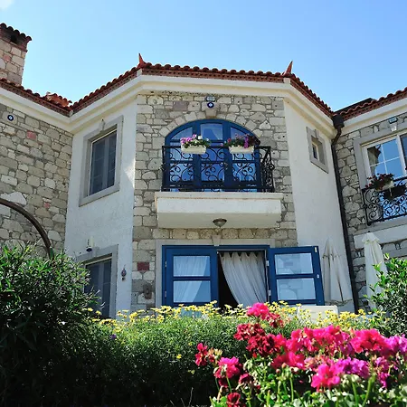 Sultan Butik ℳℛ Luxury Concept بيت ضيافة ألاتشاتي