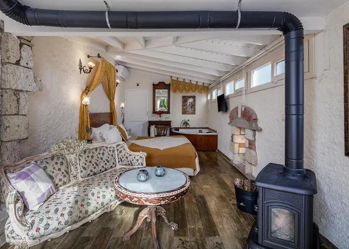 Sultan Butik ℳℛ Luxury Concept Alaçatı